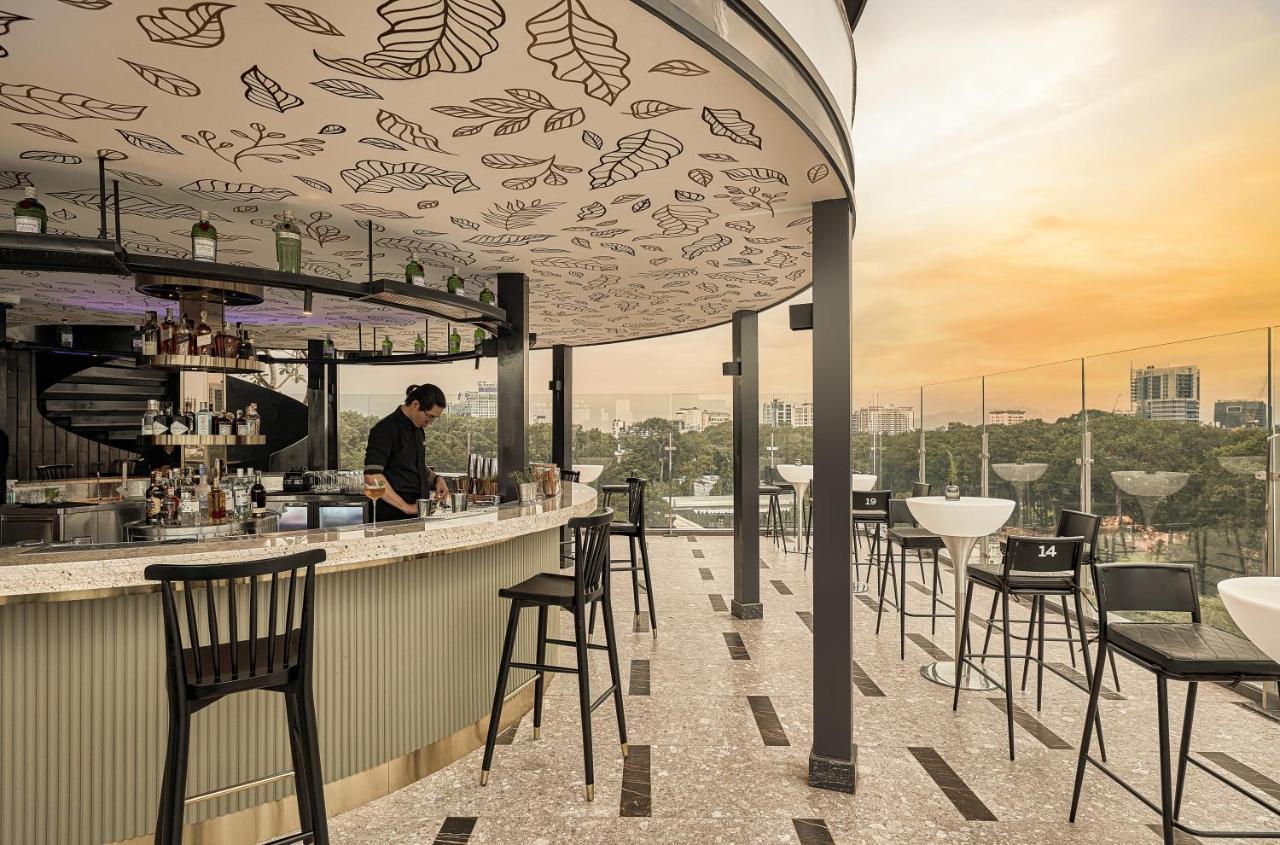 La Siesta Premium Saigon Hotel Хошимин Екстериор снимка The Bar