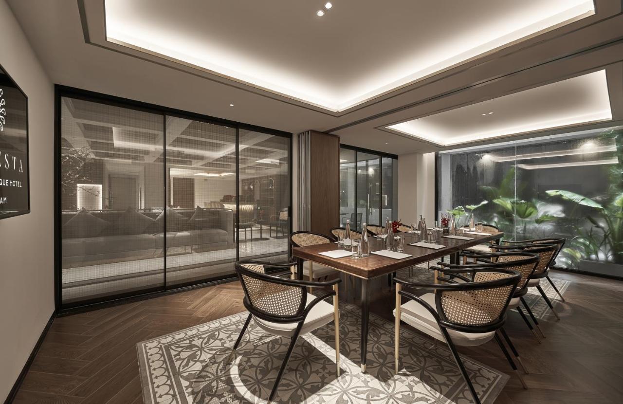 La Siesta Premium Saigon Hotel Хошимин Екстериор снимка The interior of the restaurant